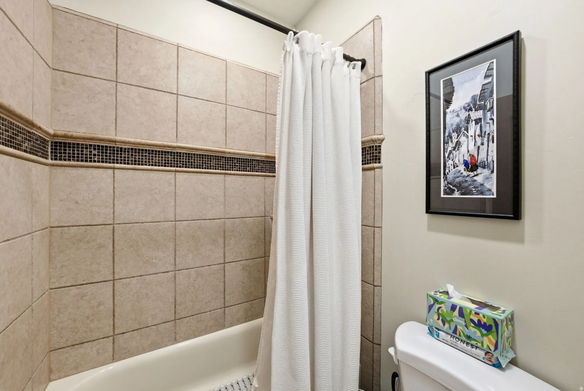 Jack & Jill bath withshower / tub combo