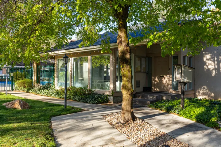 935 E Creekhill Ln #11, Midvale, Utah 84047