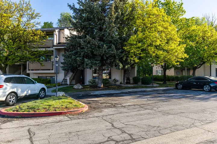 935 E Creekhill Ln #11, Midvale, Utah 84047