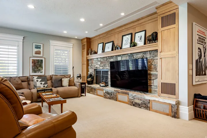 2076 S Scenic Cir, Salt Lake City, Utah 84109