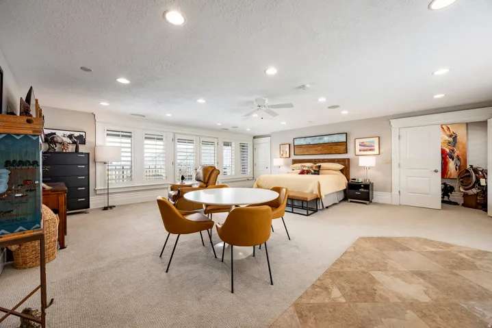 2076 S Scenic Cir, Salt Lake City, Utah 84109