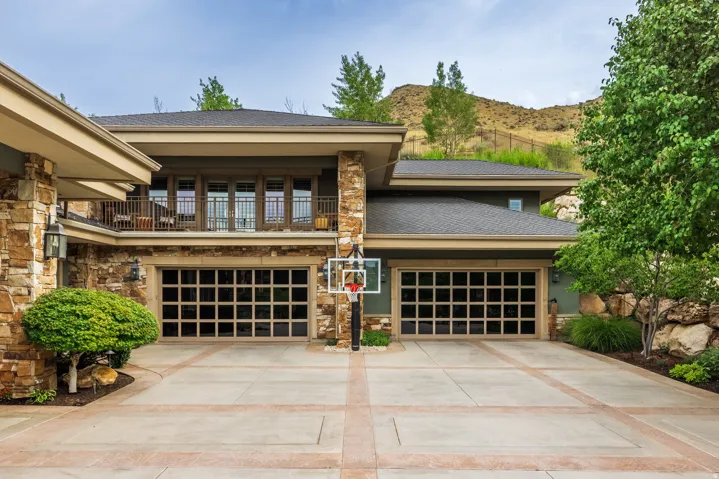 2076 S Scenic Cir, Salt Lake City, Utah 84109