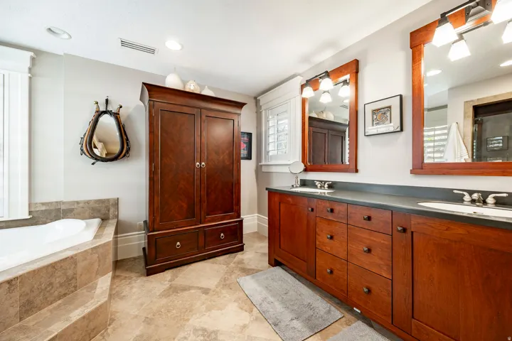 2076 S Scenic Cir, Salt Lake City, Utah 84109