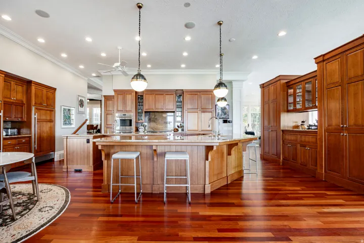 2076 S Scenic Cir, Salt Lake City, Utah 84109