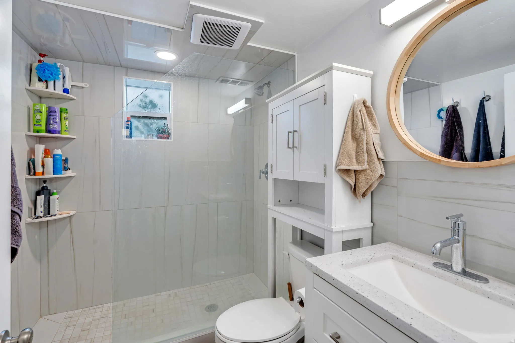 Full basement bathroom