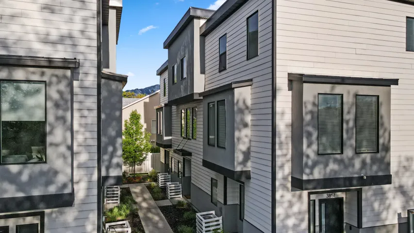 View of side of property