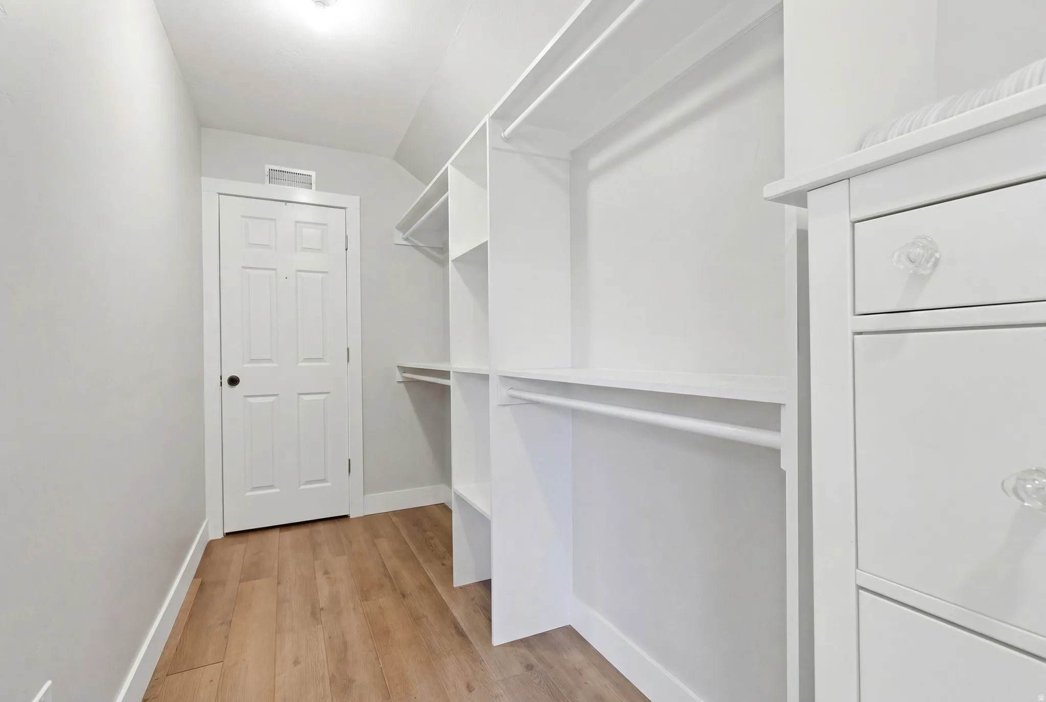 Walk in closet