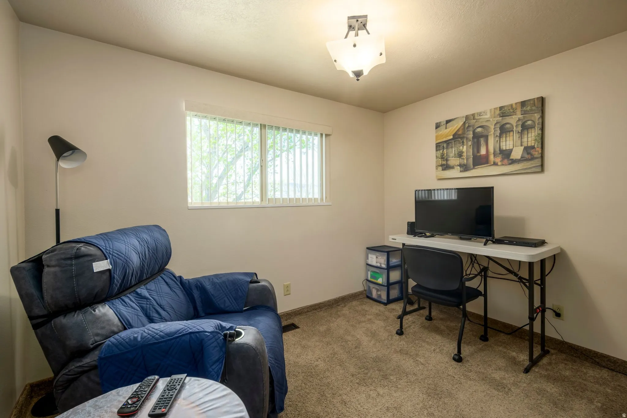 Carpeted Bedroom,  textured ceiling, and closet