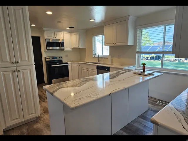2132 W 800 N, Clinton, Utah 84015