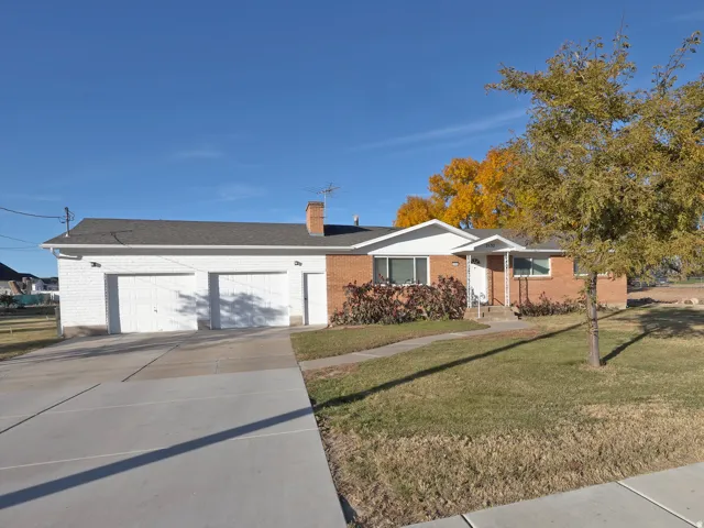 2132 W 800 N, Clinton, Utah 84015