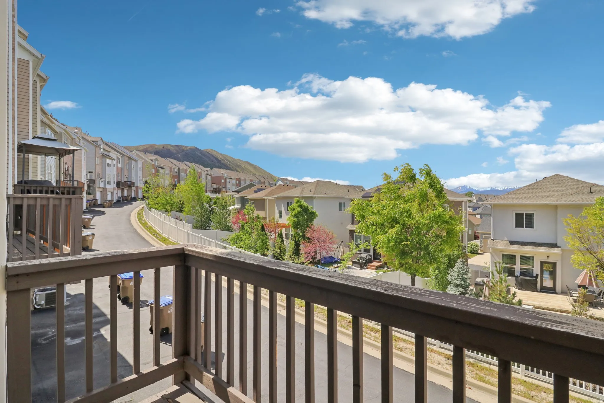 Balcony featuring a residential view