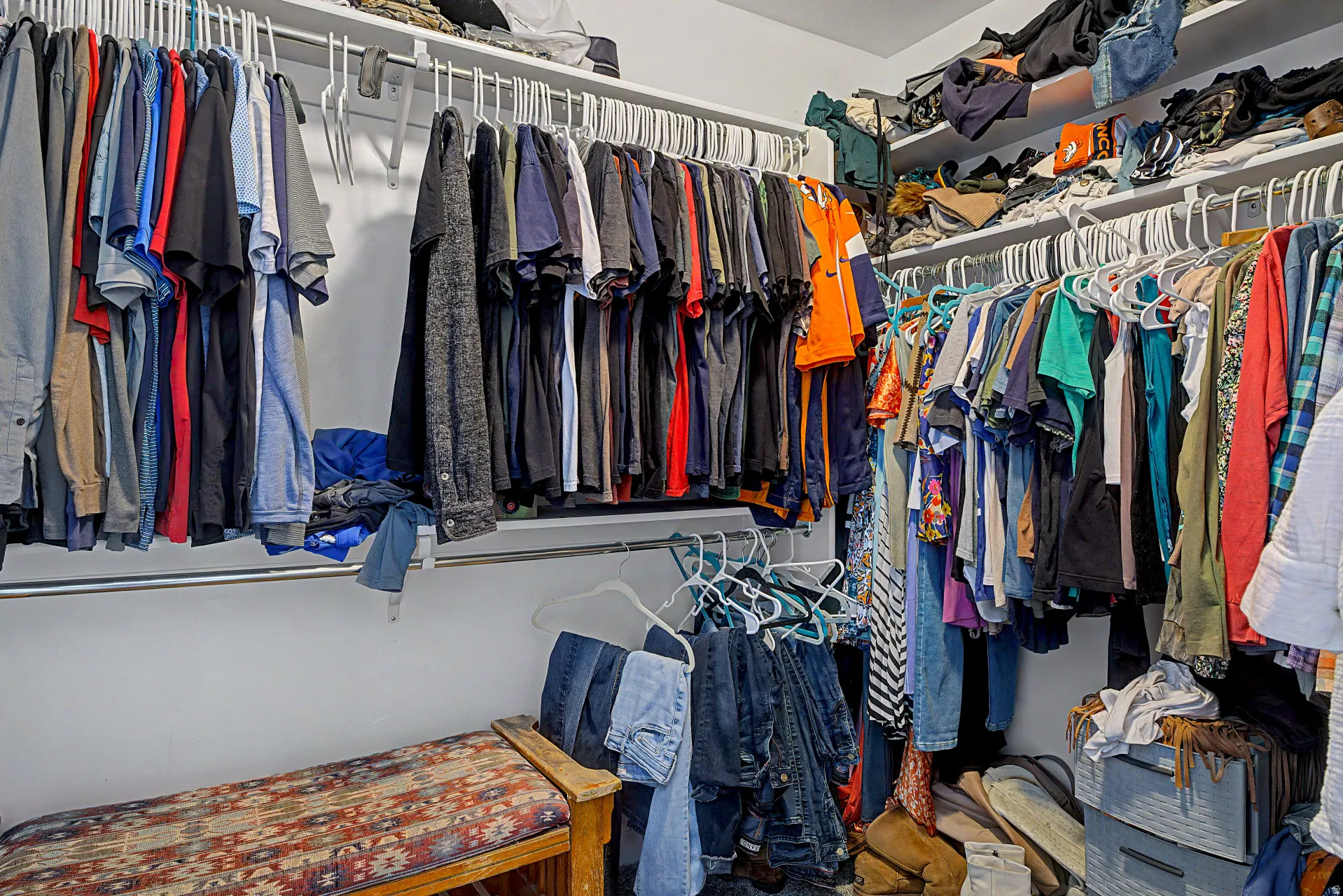 View of walk in closet