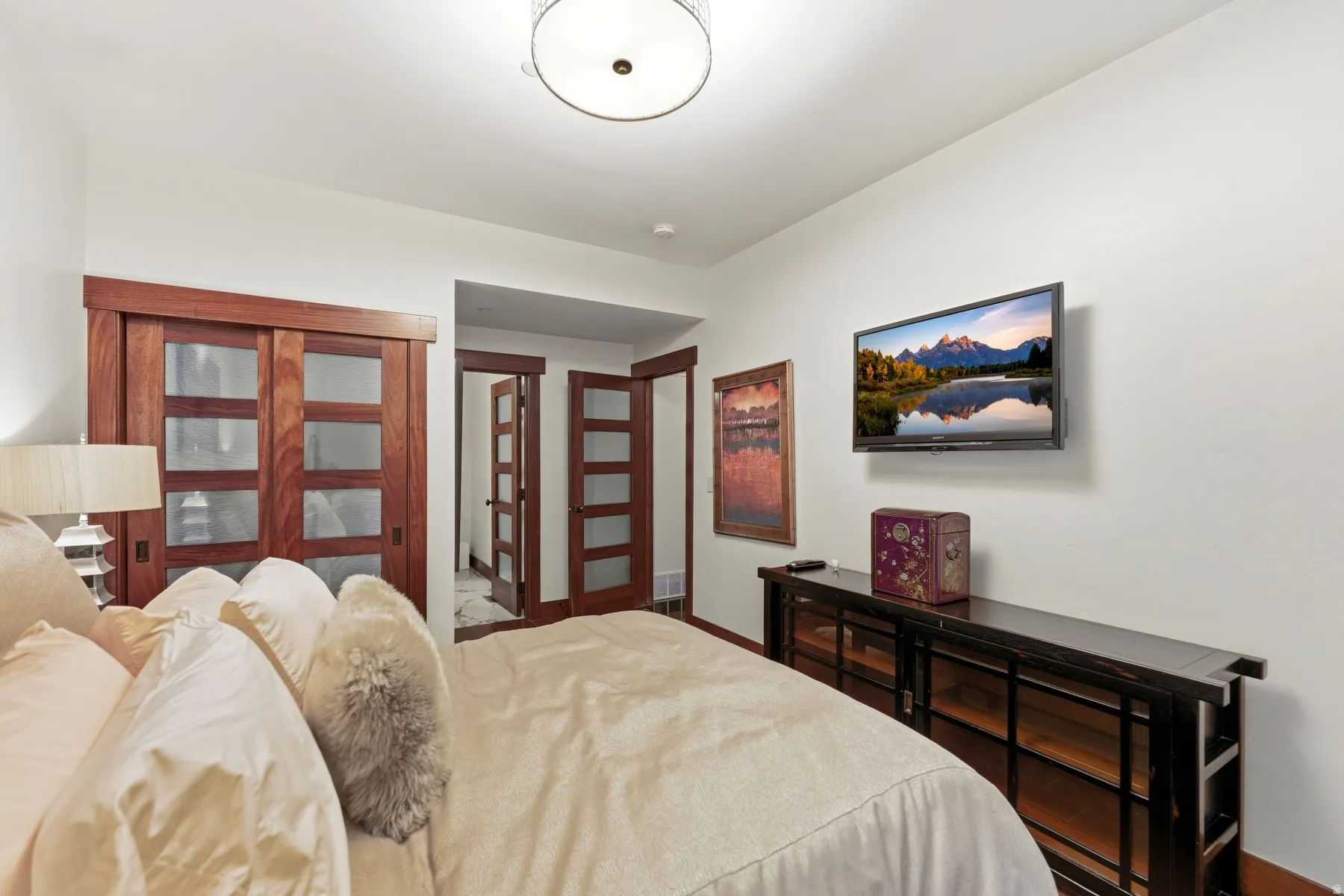 Bedroom with baseboards