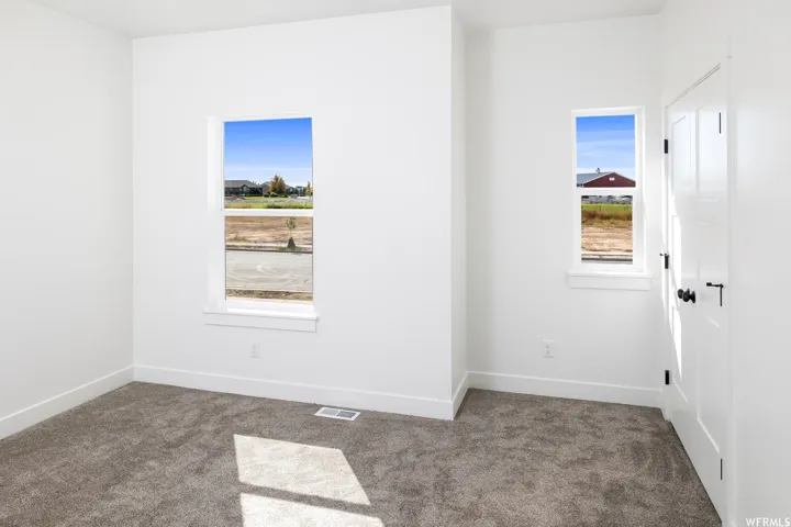 Photo is of previously built home. Some features in photo may be optional. Consult sales manager for more info.
