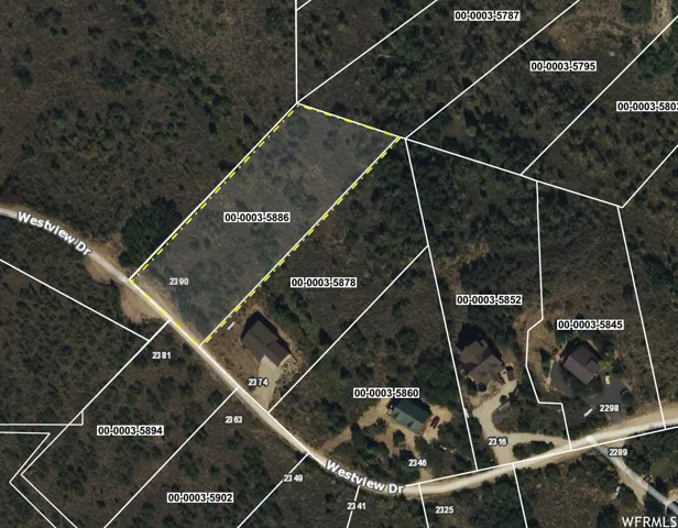 Map / location featuring property parcel outlined