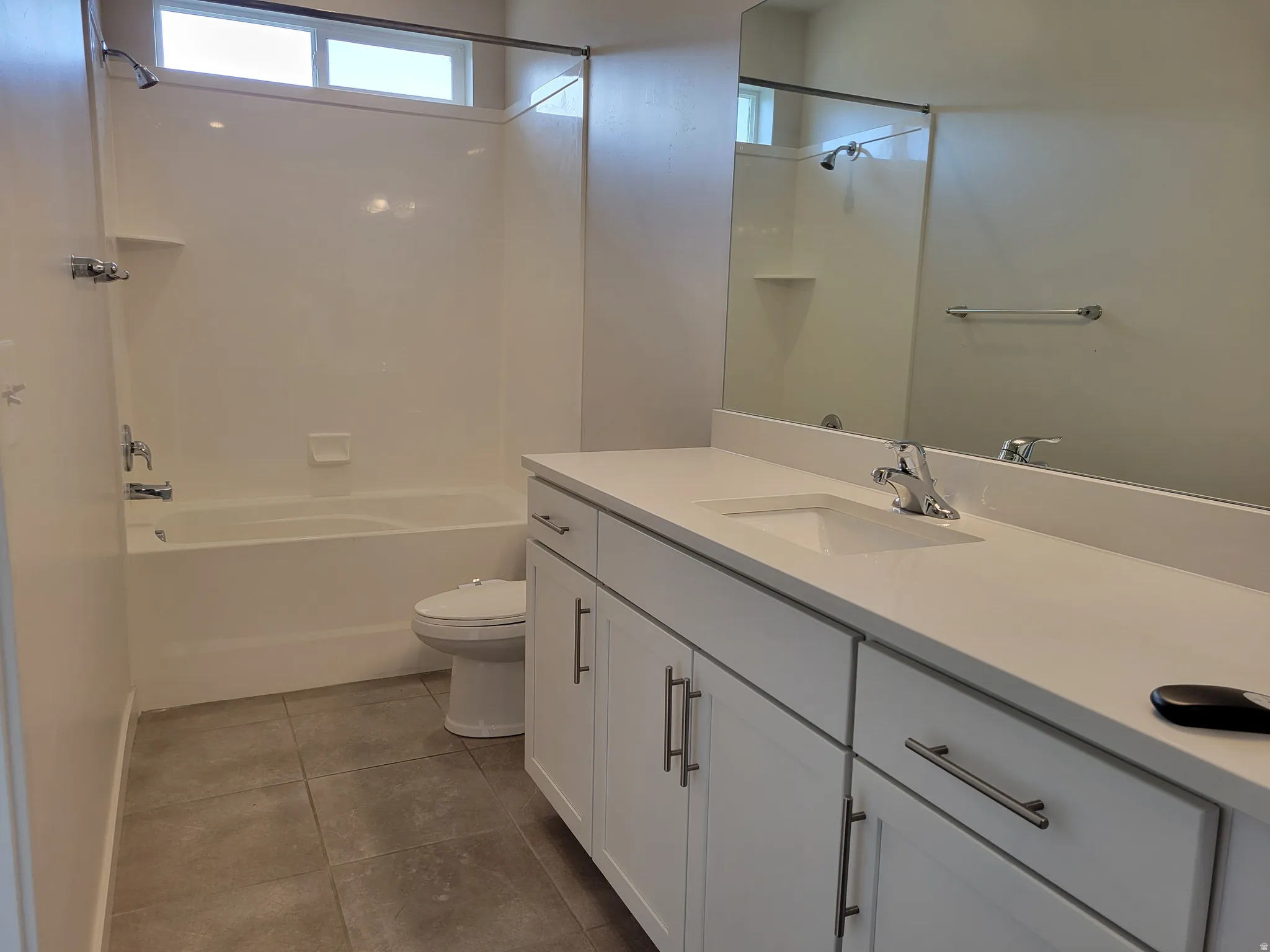 Main bedroom- bathroom