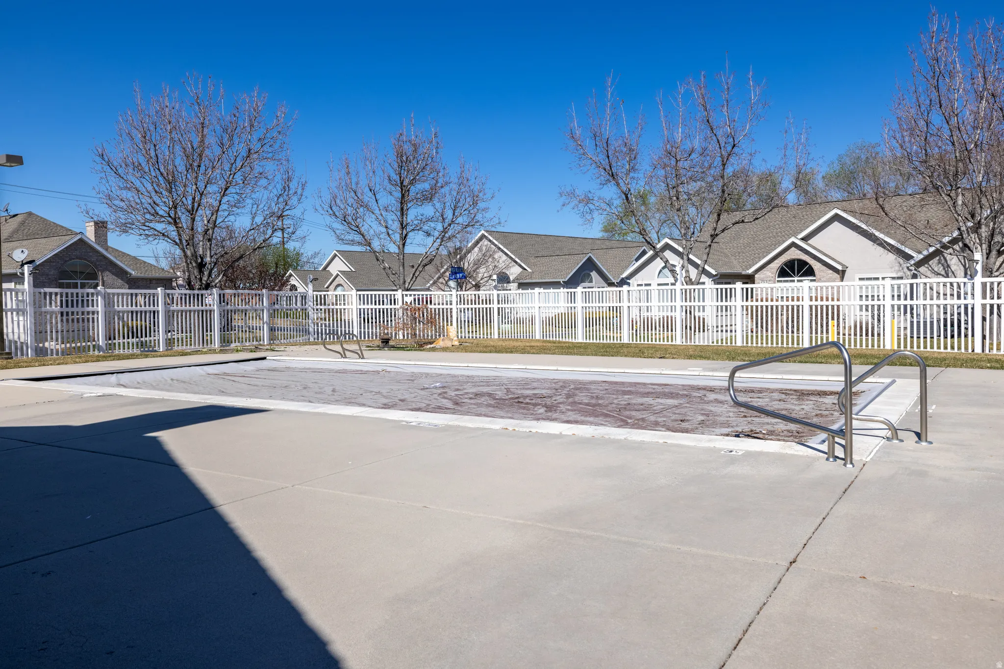 View of patio / terrace with a residential view