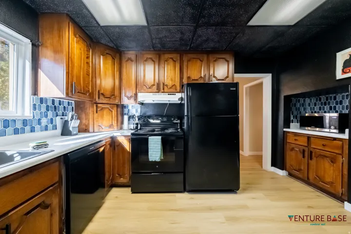 Kitchen unit 1 building 1