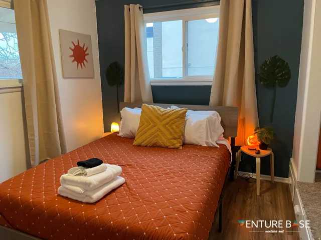 Unit 7 bedroom 2/2