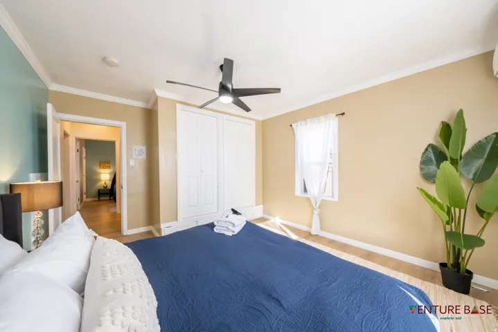 Opposite view of bedroom