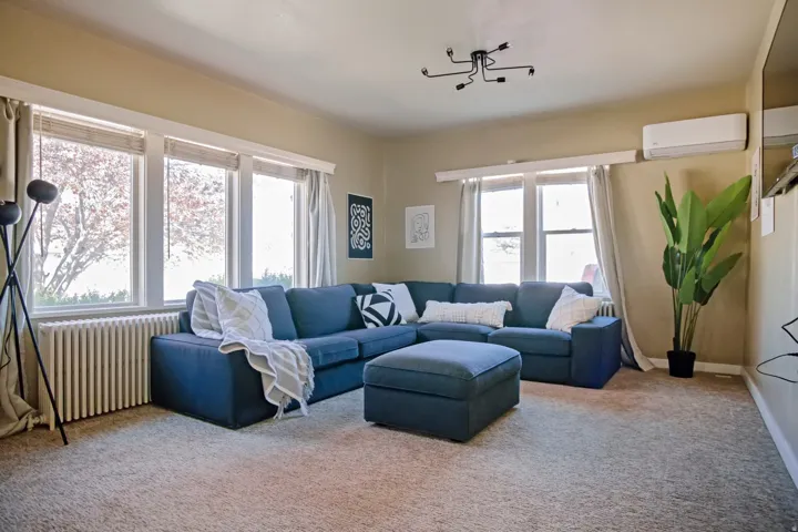 Building 1 unit 1 living room