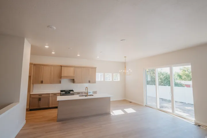 1472 W Pleasant View Dr #9, Kaysville, Utah 84037