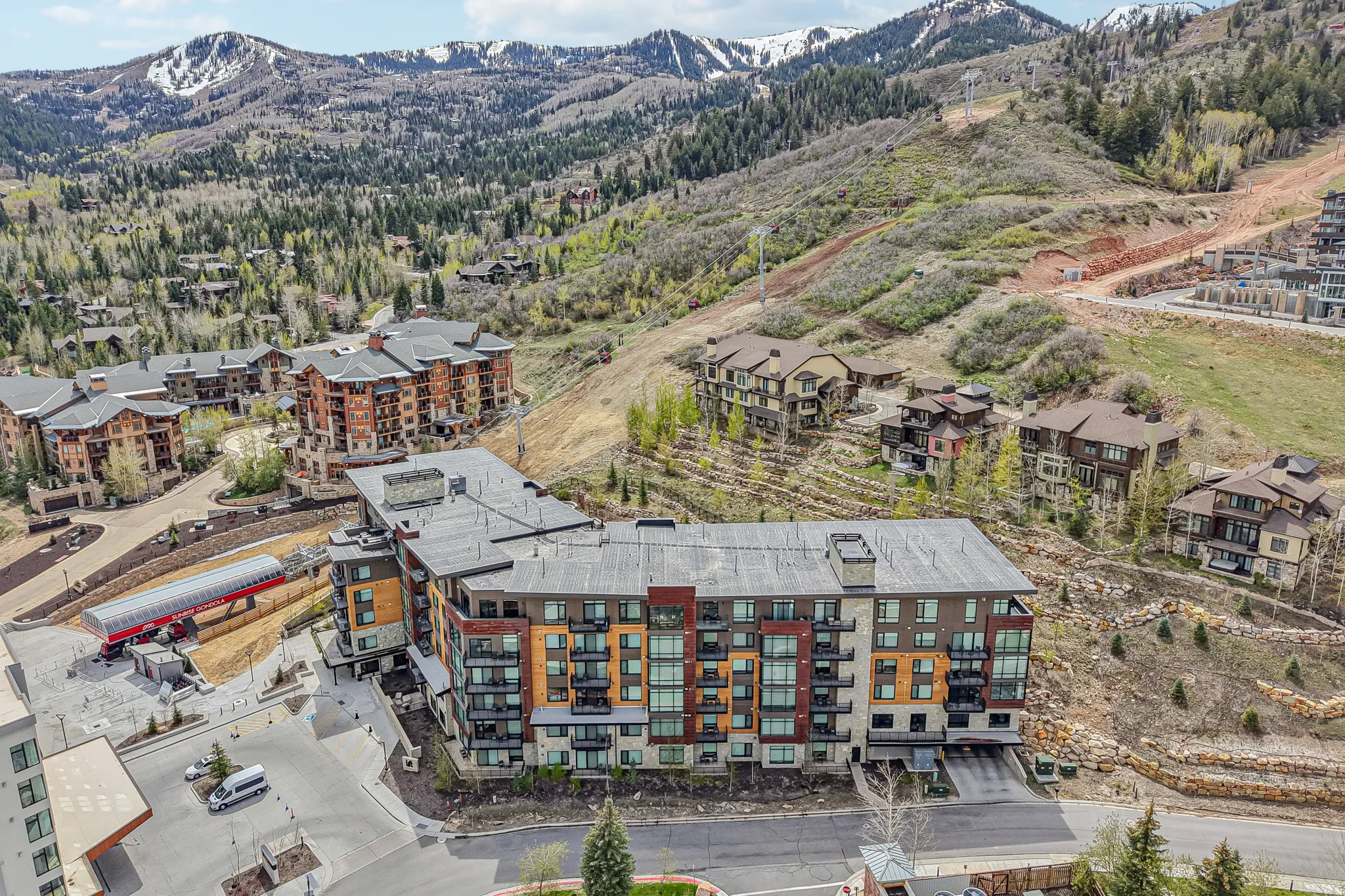 Bird's eye view of a mountainous background