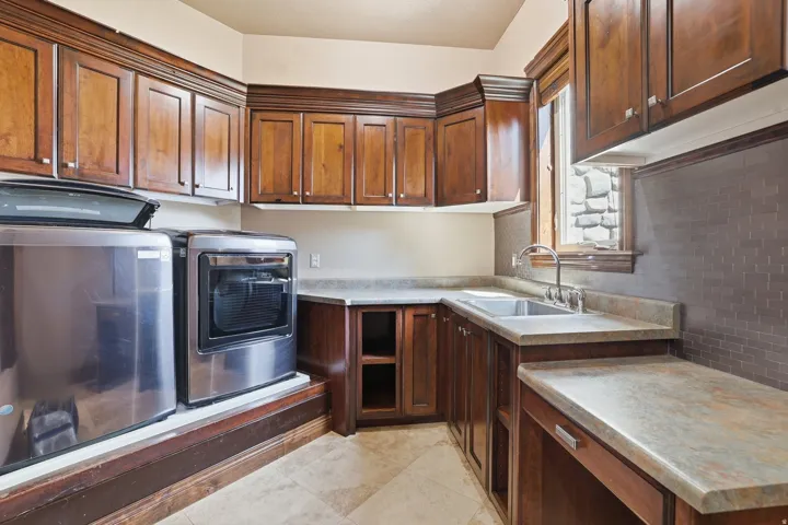 486 E 100 N, Tremonton, Utah 84337