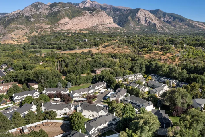 1027 E Sara Ln, Ogden, Utah 84404