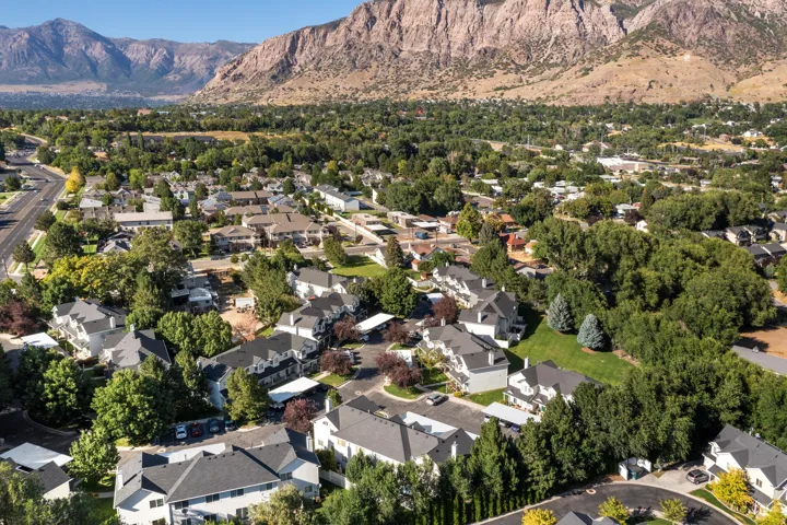 1027 E Sara Ln, Ogden, Utah 84404