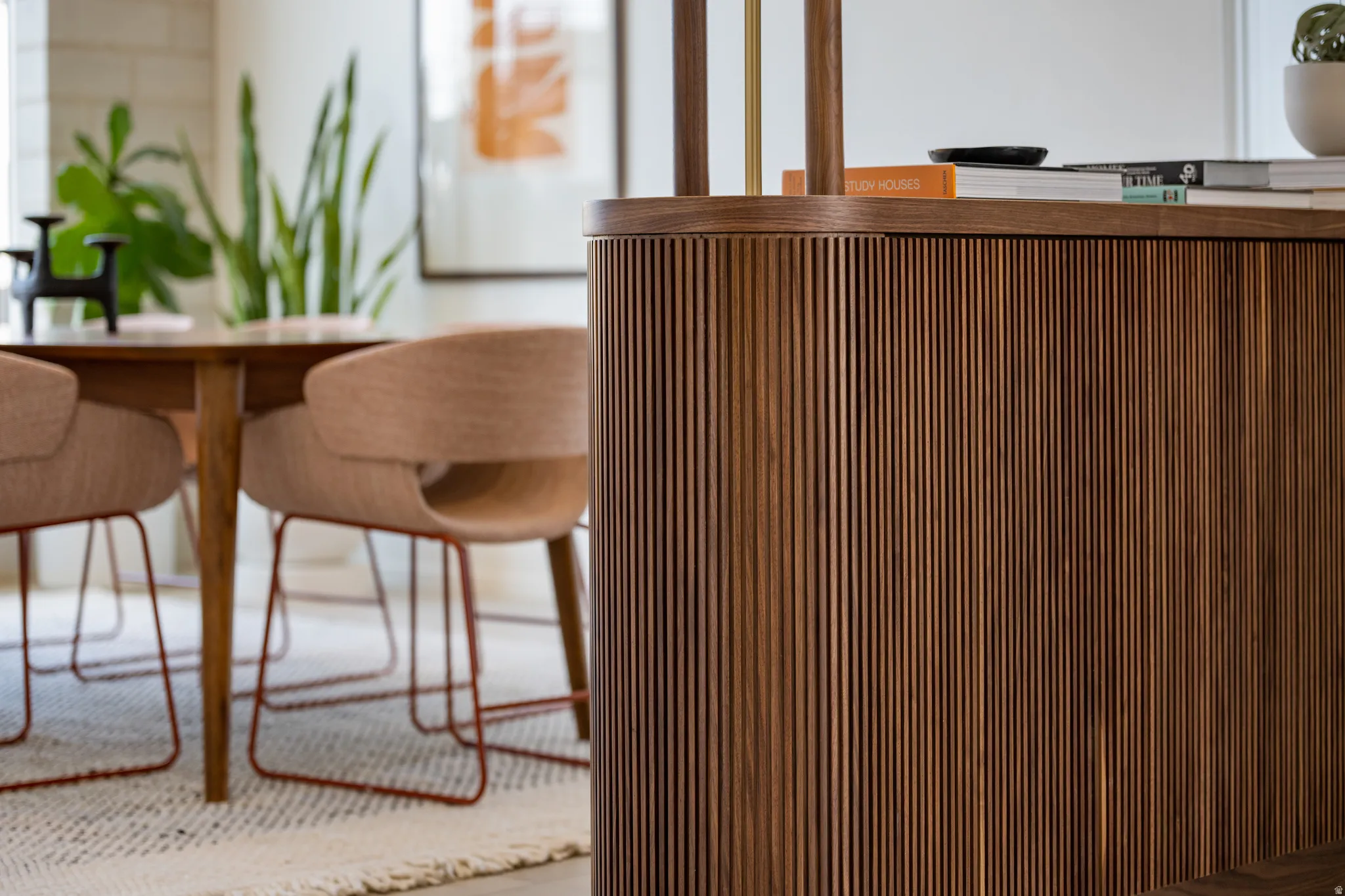Detailed view of radiator heating unit