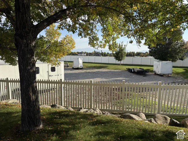 Extra parking for trailers