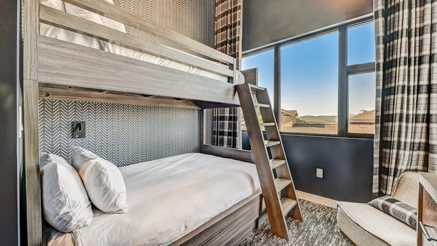 Bedroom featuring baseboards