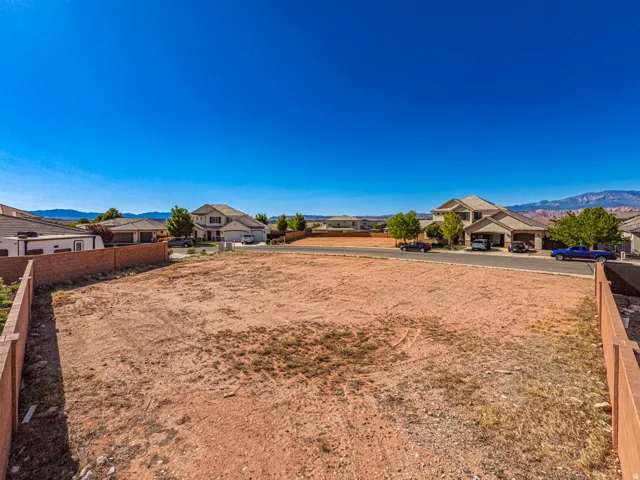 View of yard featuring a mountain view and a residential view