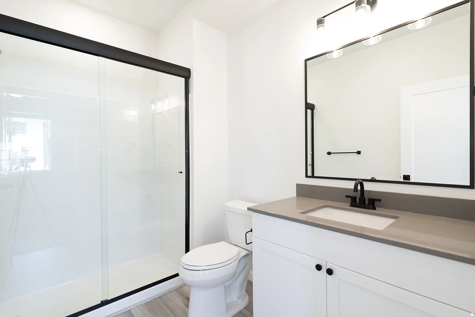 *Photo of a similar unit