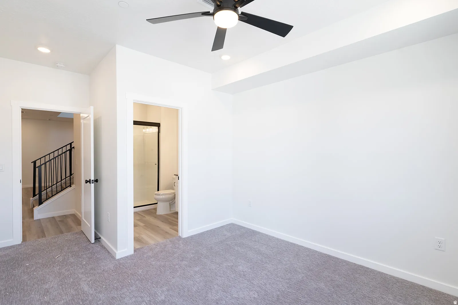 *Photo of a similar unit