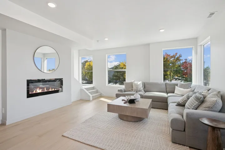 313 E Jessica View Ln #6, South Salt Lake, Utah 84115