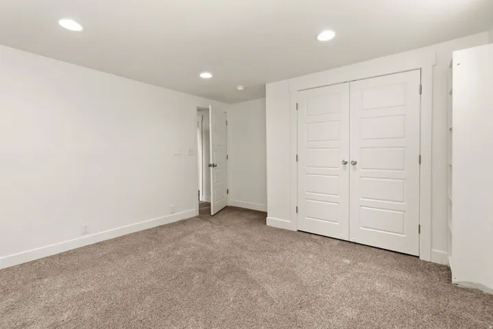 basement bedroom