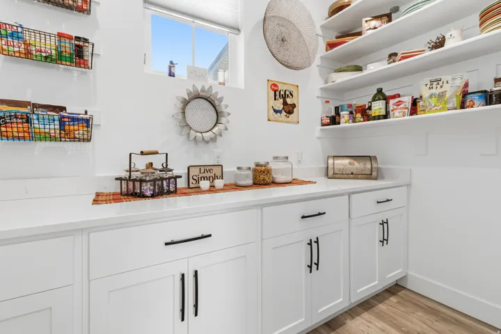 Butler's pantry