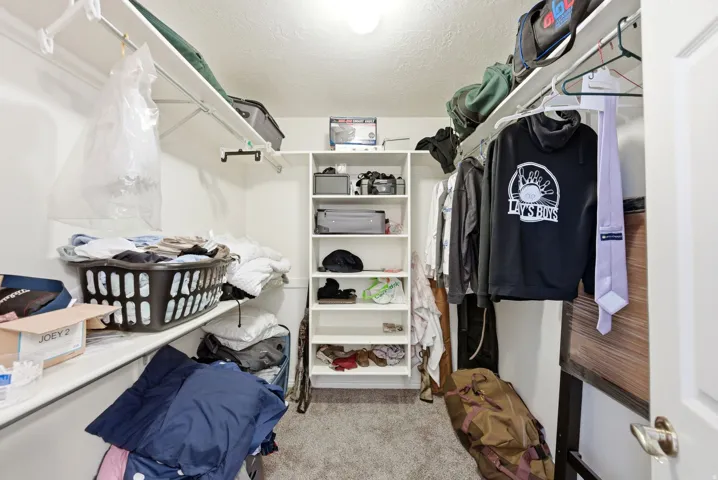 400 S Main St, Kaysville, Utah 84037