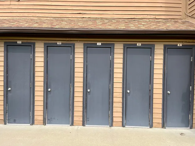 Locking Owner storage for larger items like Skis & Bikes