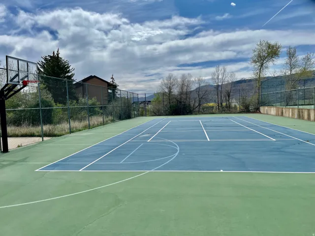 Basketball, Tennis & Pickle Ball court