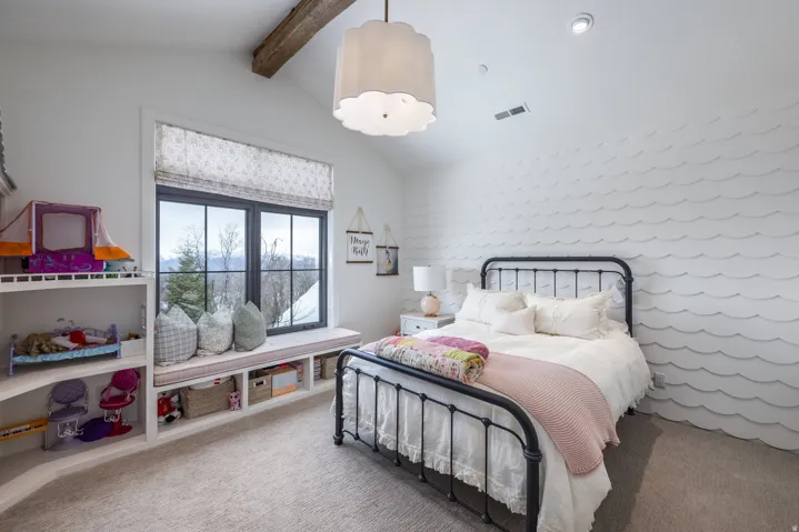 1230 S Eaglenest Dr, Woodland Hills, Utah 84653