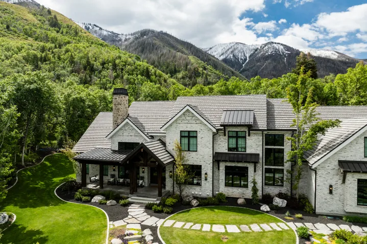 1230 S Eaglenest Dr, Woodland Hills, Utah 84653