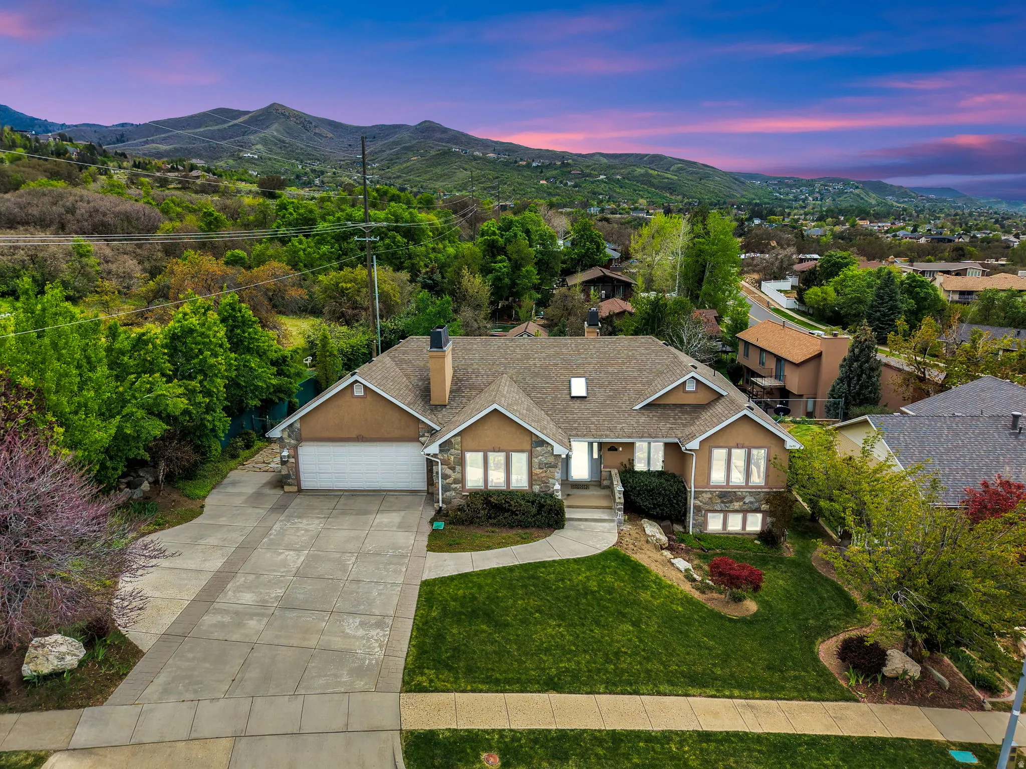 Aerial view at dusk of a mountain view