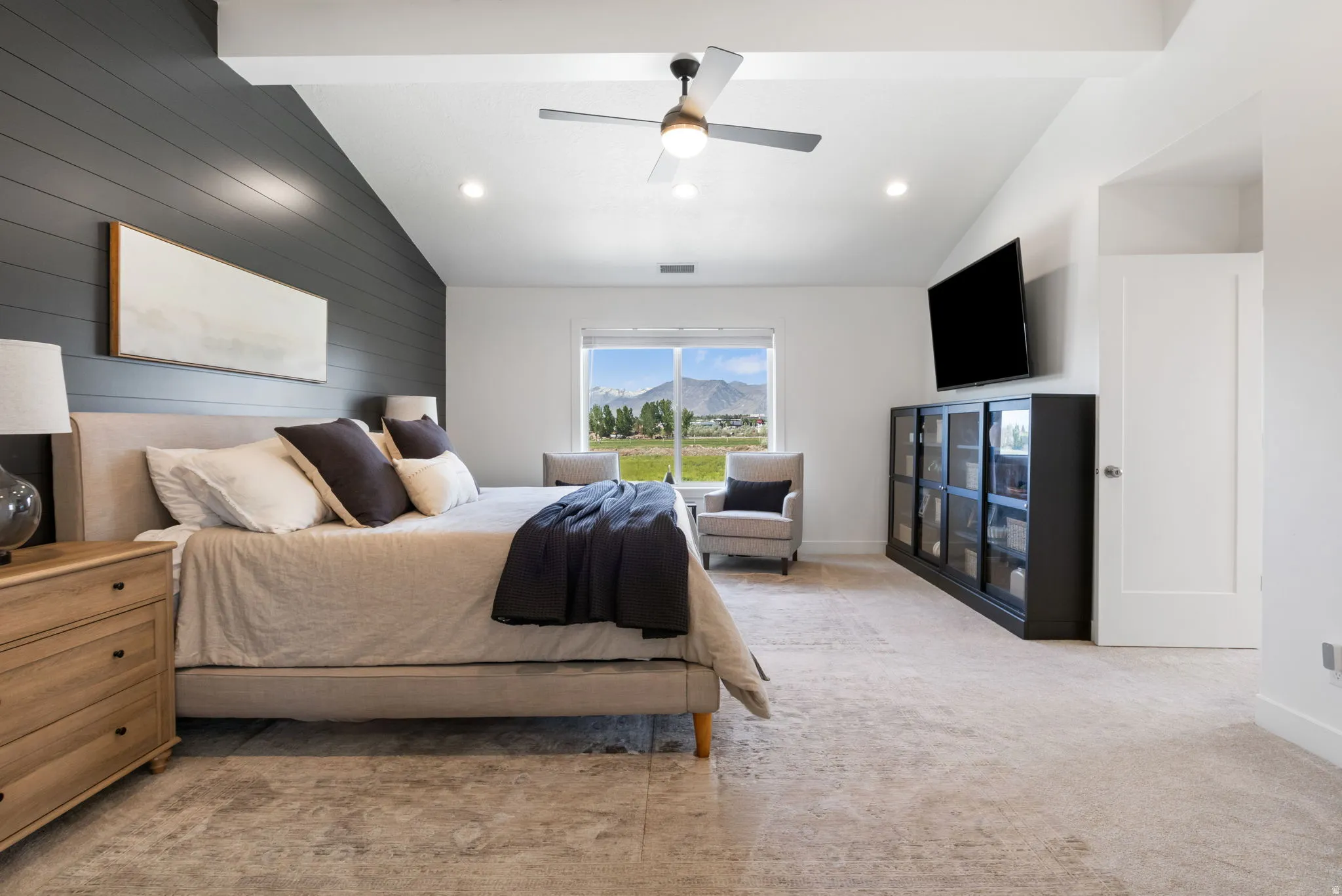 Primary suite