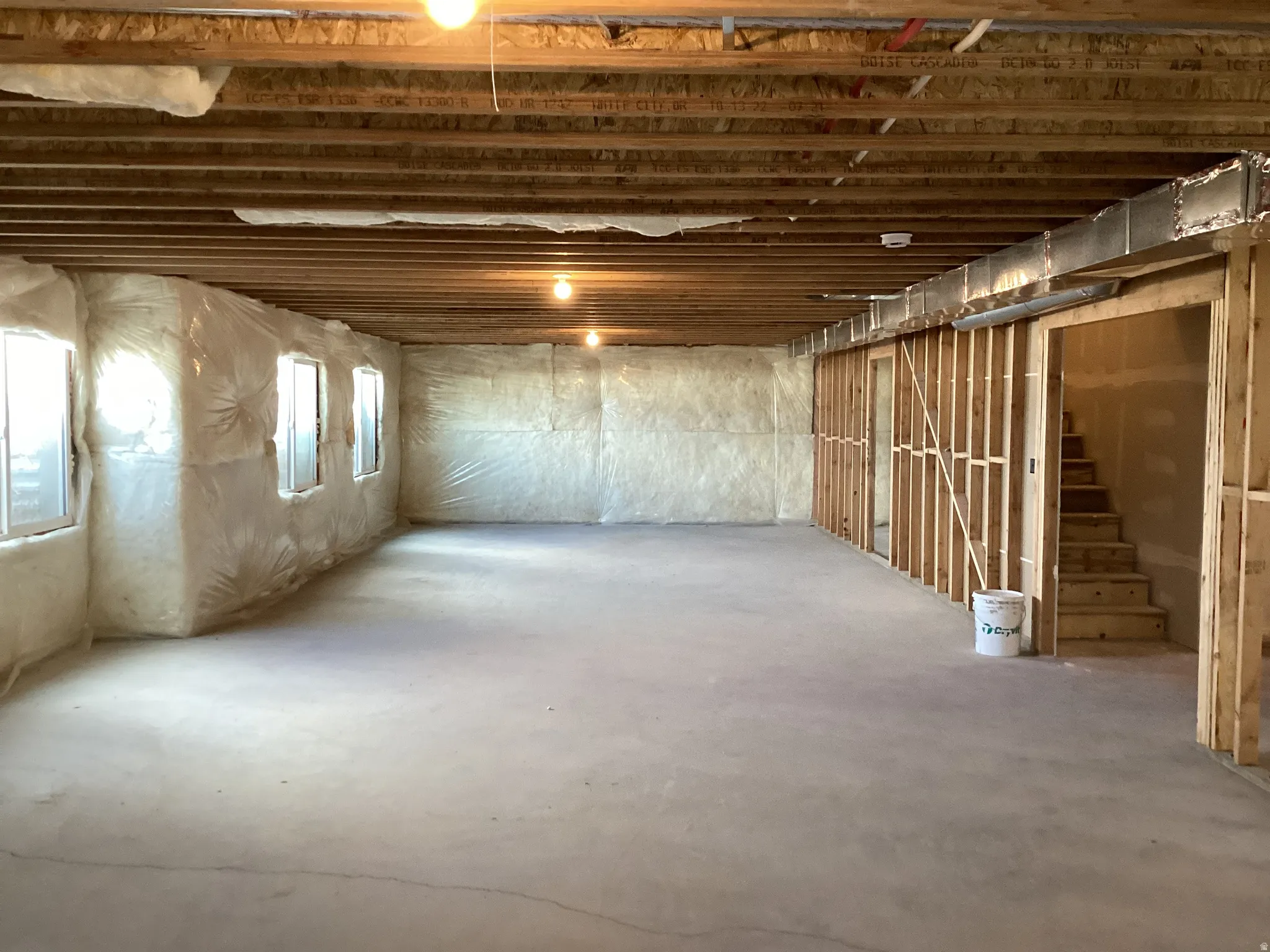 Below grade area with stairway