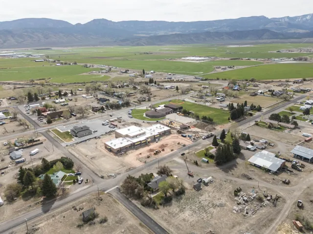 Bird's eye view of a mountainous background