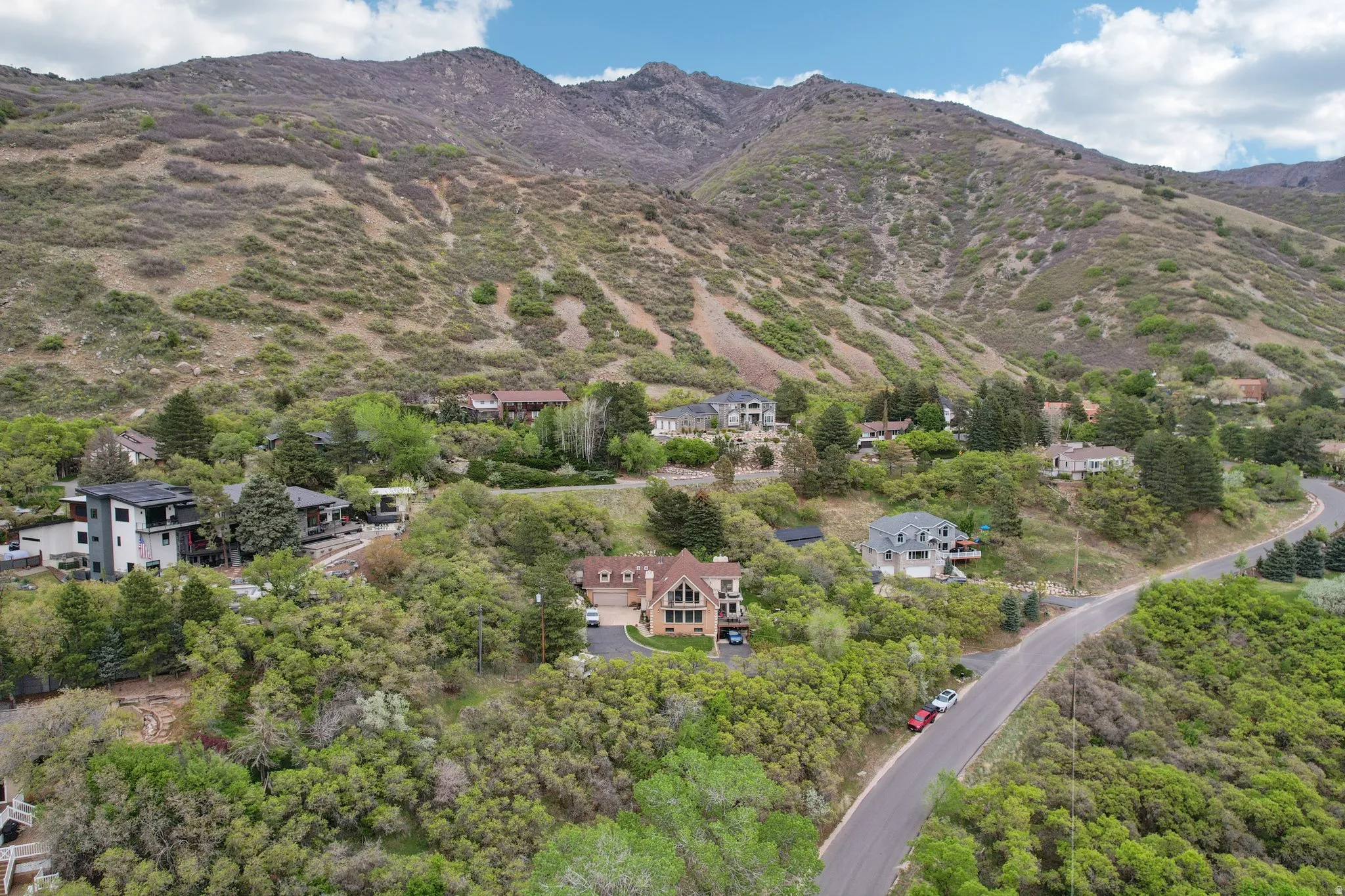 Bird's eye view of a mountainous background
