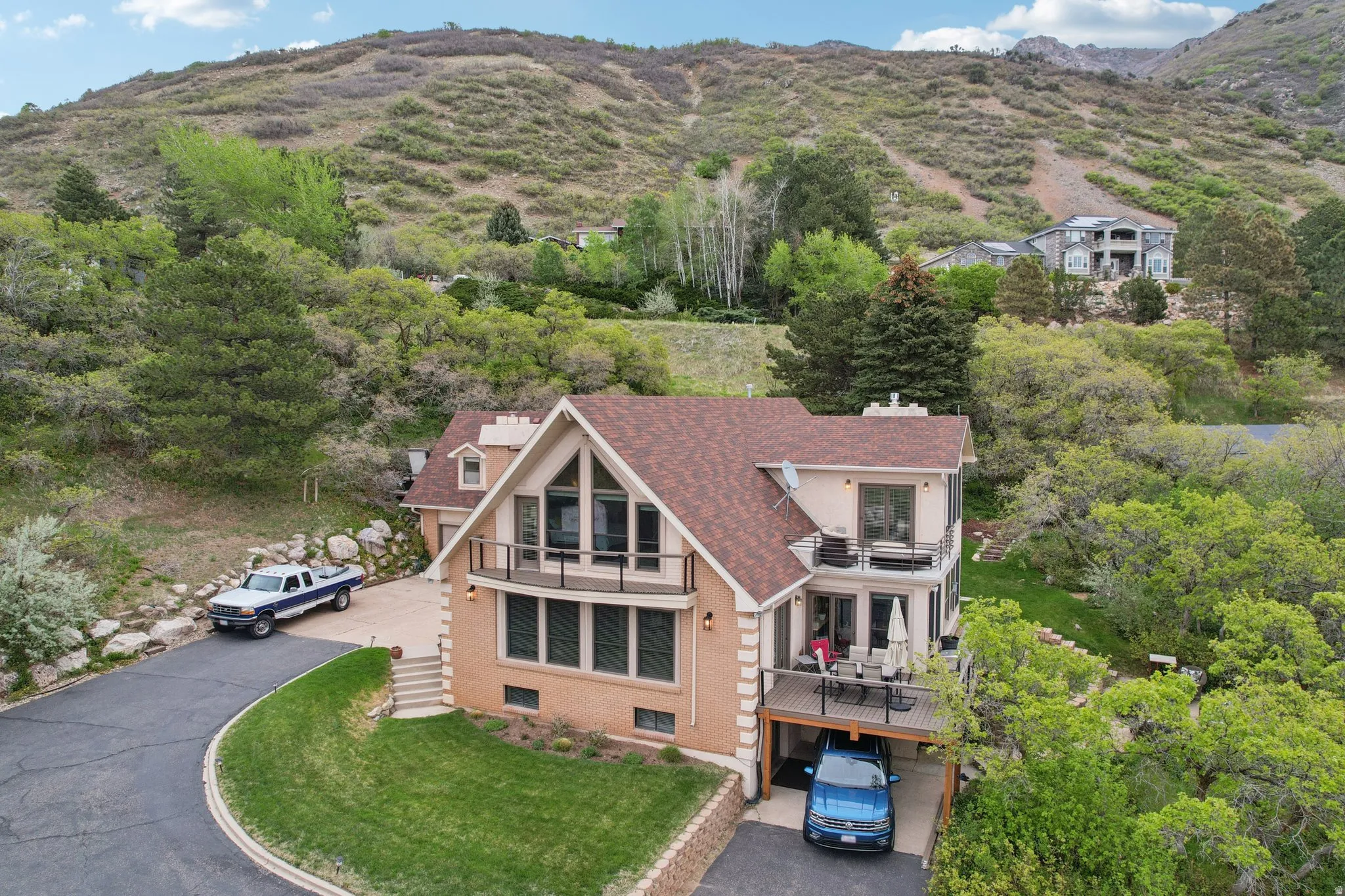 View from above of property featuring a mountain backdrop